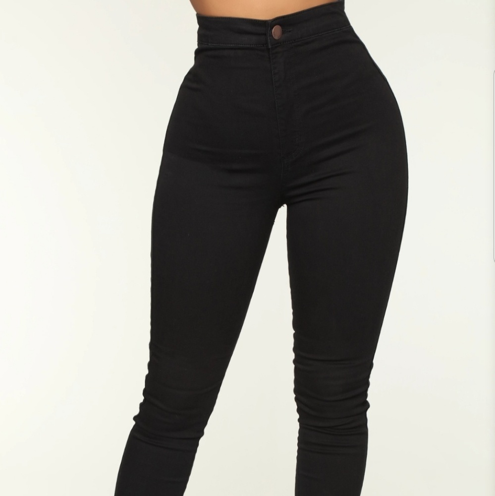 Fashion Nova NWT super high rise black skinny jean